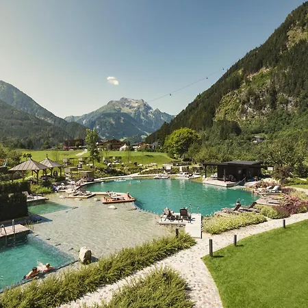 Neuhaus Zillertal Resort-3